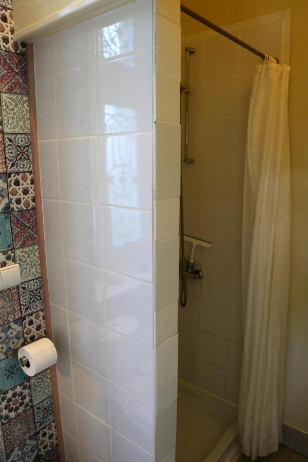 Le Bonnet De Nuit Bed & Breakfast Chalmoux Exterior photo