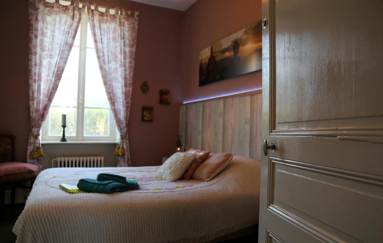 Le Bonnet De Nuit Bed & Breakfast Chalmoux Exterior photo